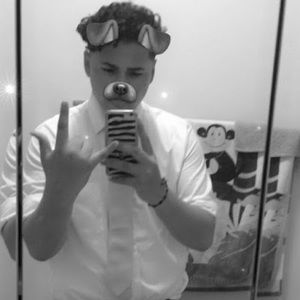 Meet your Posher, Jonathan